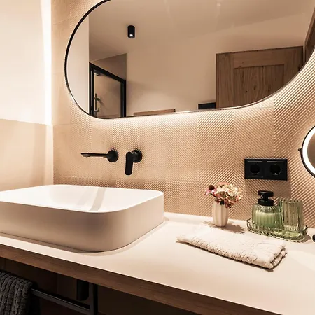 Bieles Neu - Bergoase Mit Privater Outdoor-sauna & Massagepraxis Apartment Kauns
