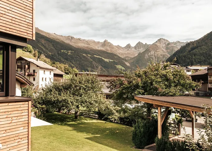 شقة Bieles Neu - Bergoase Mit Privater Outdoor-sauna & Massagepraxis Kauns